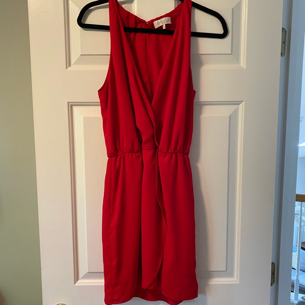 🌸3/$20 Red V-Neck Dress